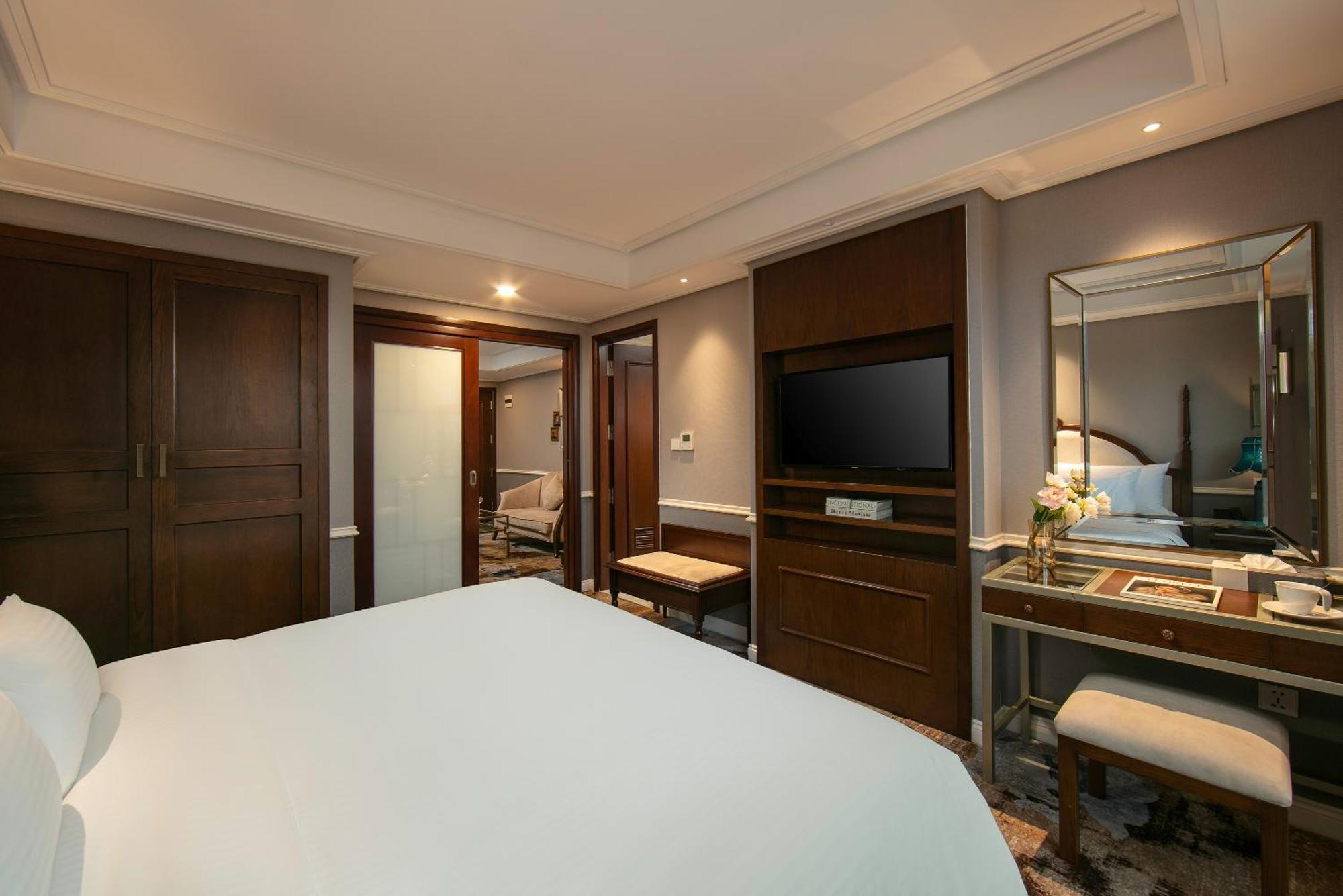 ดิ โอเรียนตัล เจด โฮเต็ล Hotel ฮานอย ภายนอก รูปภาพ A bedroom at the hotel